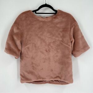 H&M Women’s Round Neck Short Sleeve Faux Fur Boxy Cut Shirt size M Pink